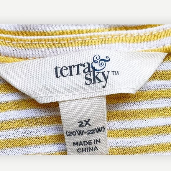NWT Terra & Sky Short Flutter Sleeve Yellow & White Striped T-Shirt. 2X. 20. 22. - Picture 5 of 8